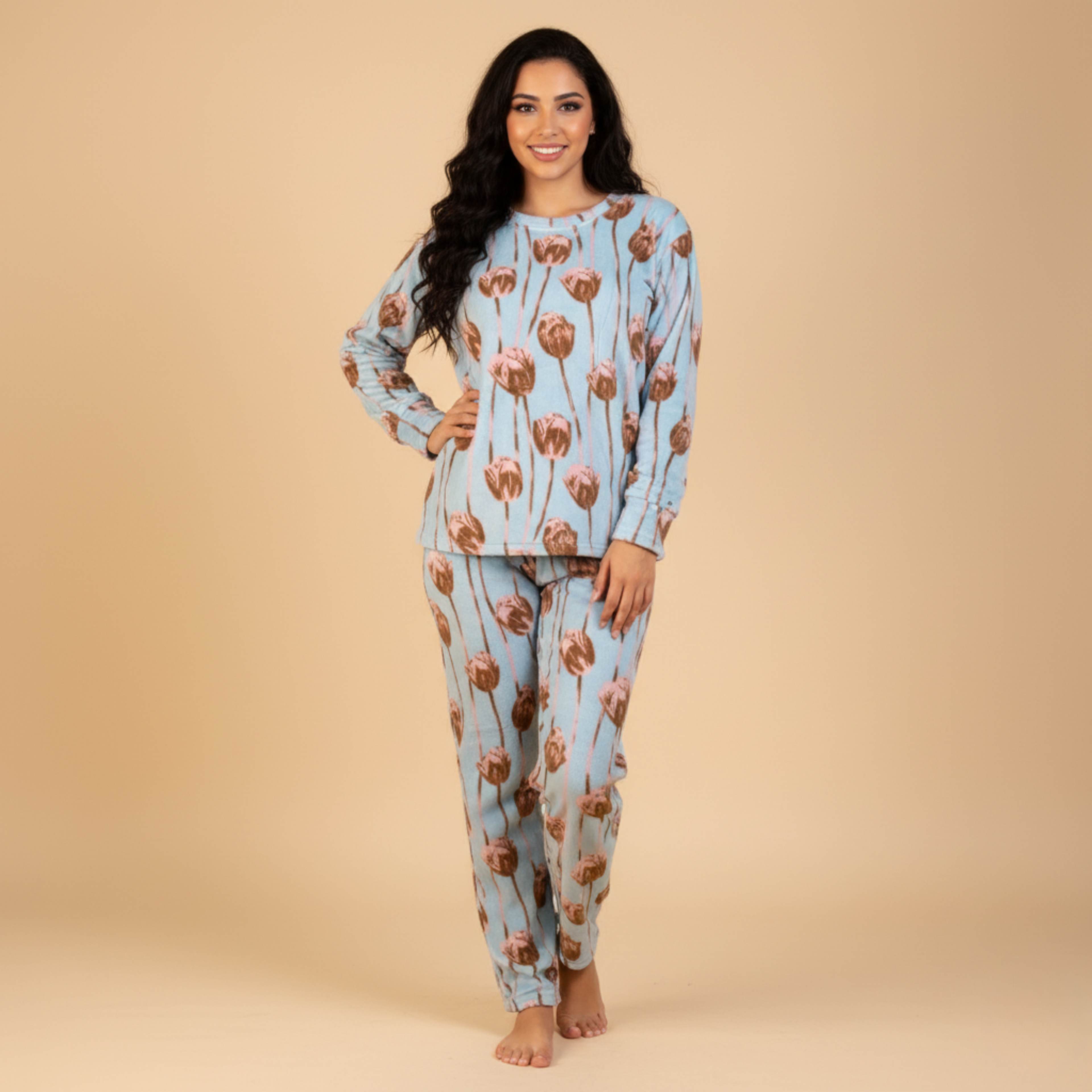 بيجامات قلوب بيضاء نسائية