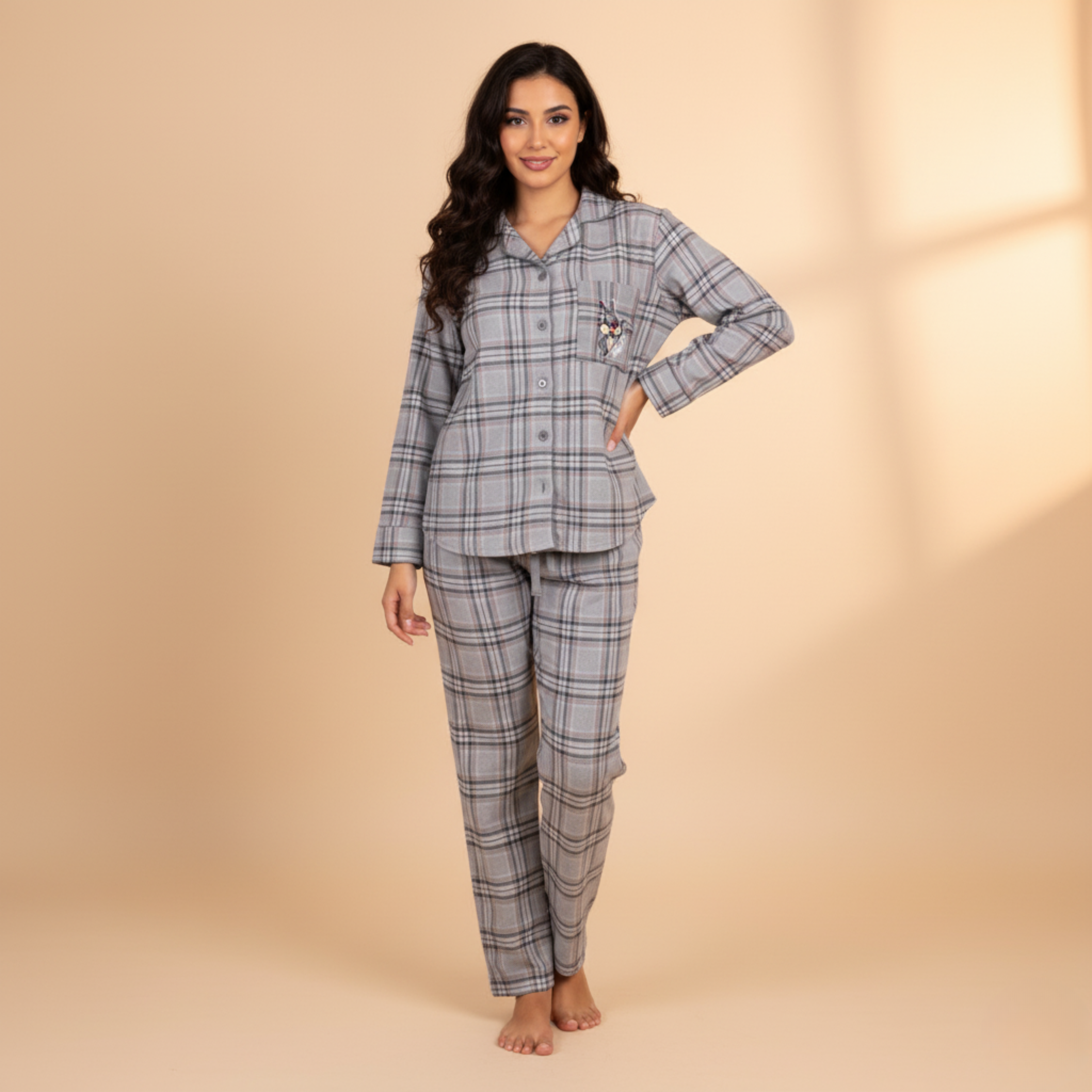 بيجامات قلوب بيضاء نسائية