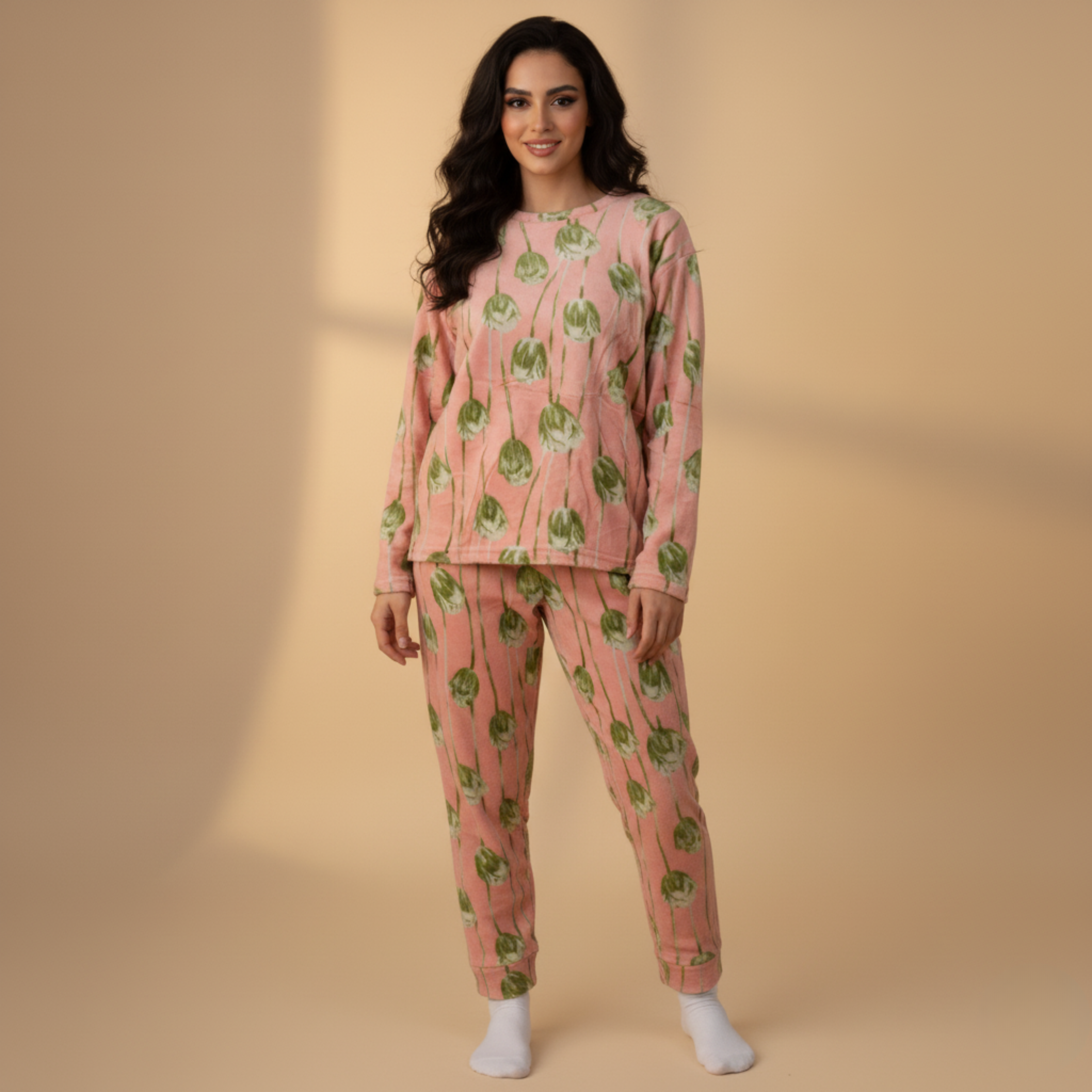 بيجامات قلوب بيضاء نسائية