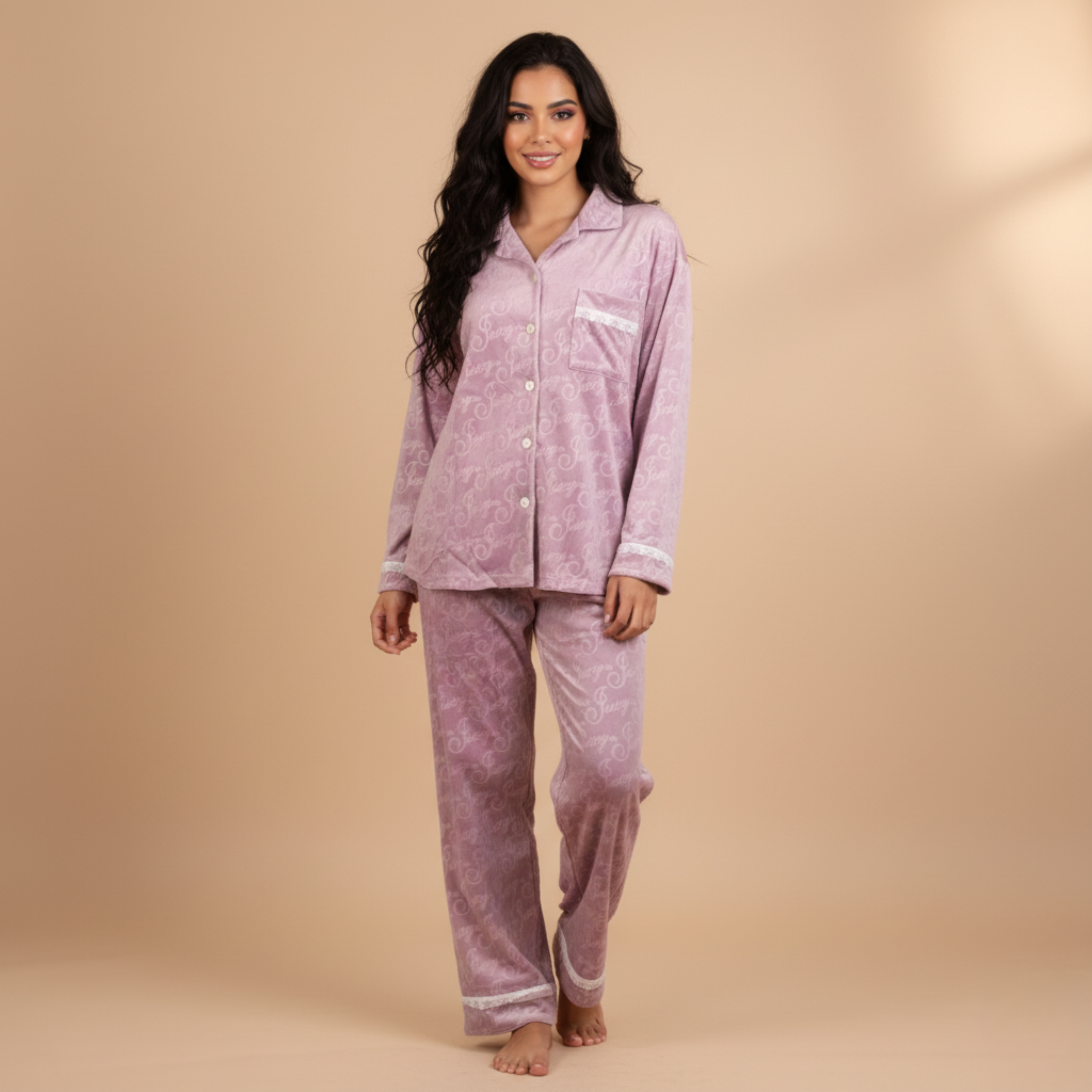 بيجامات قلوب بيضاء نسائية