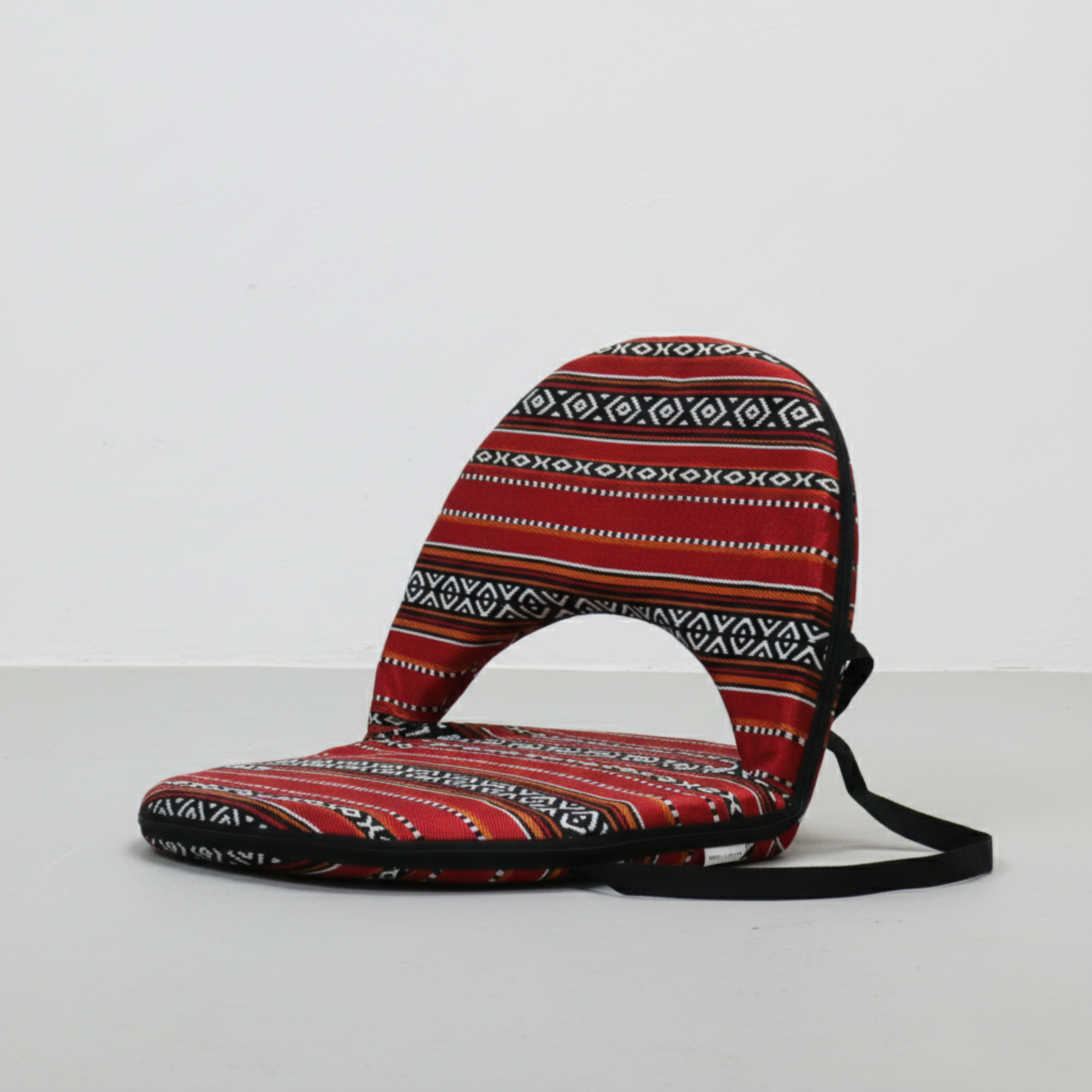 الكُرسي رقم C-04