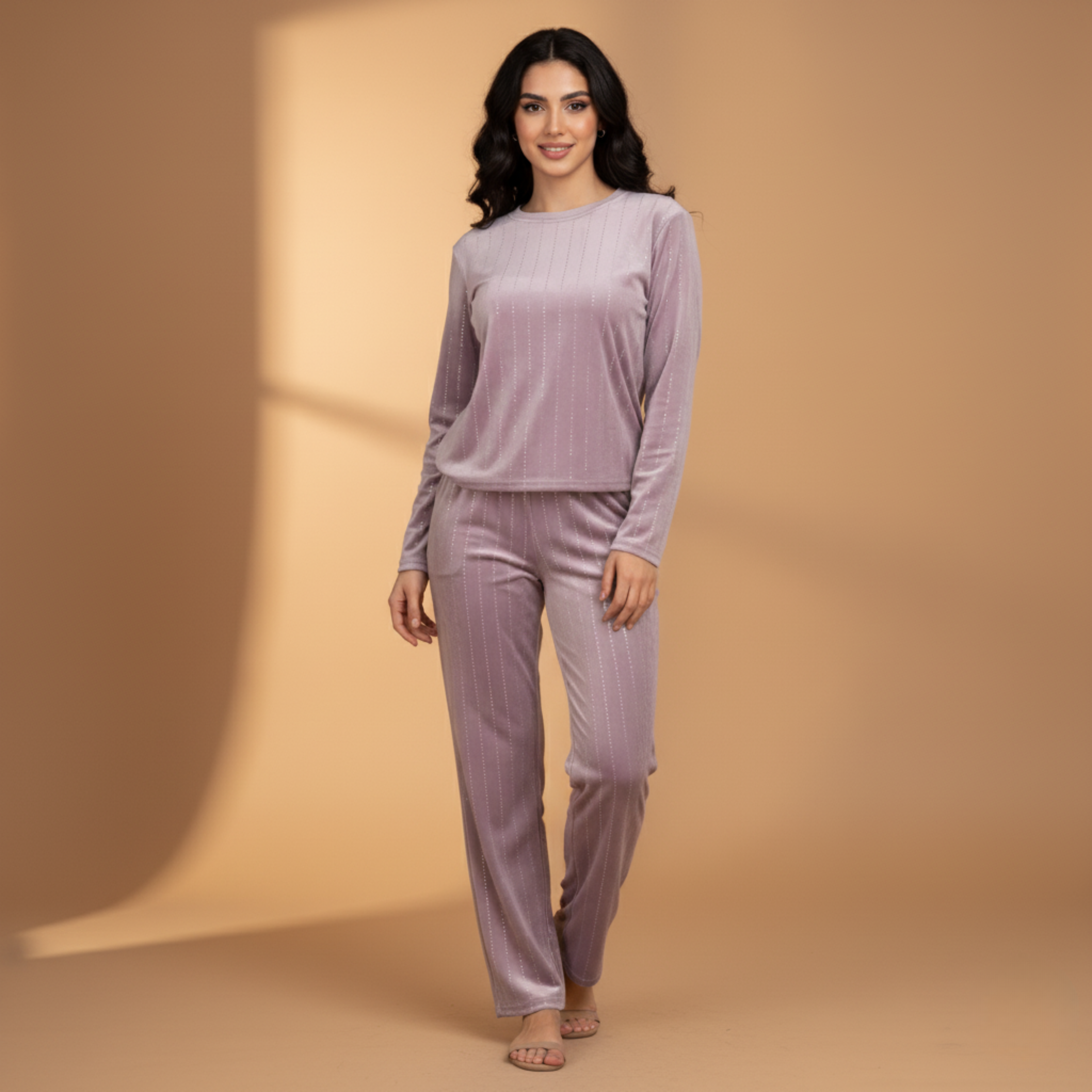 بيجامات قلوب بيضاء نسائية