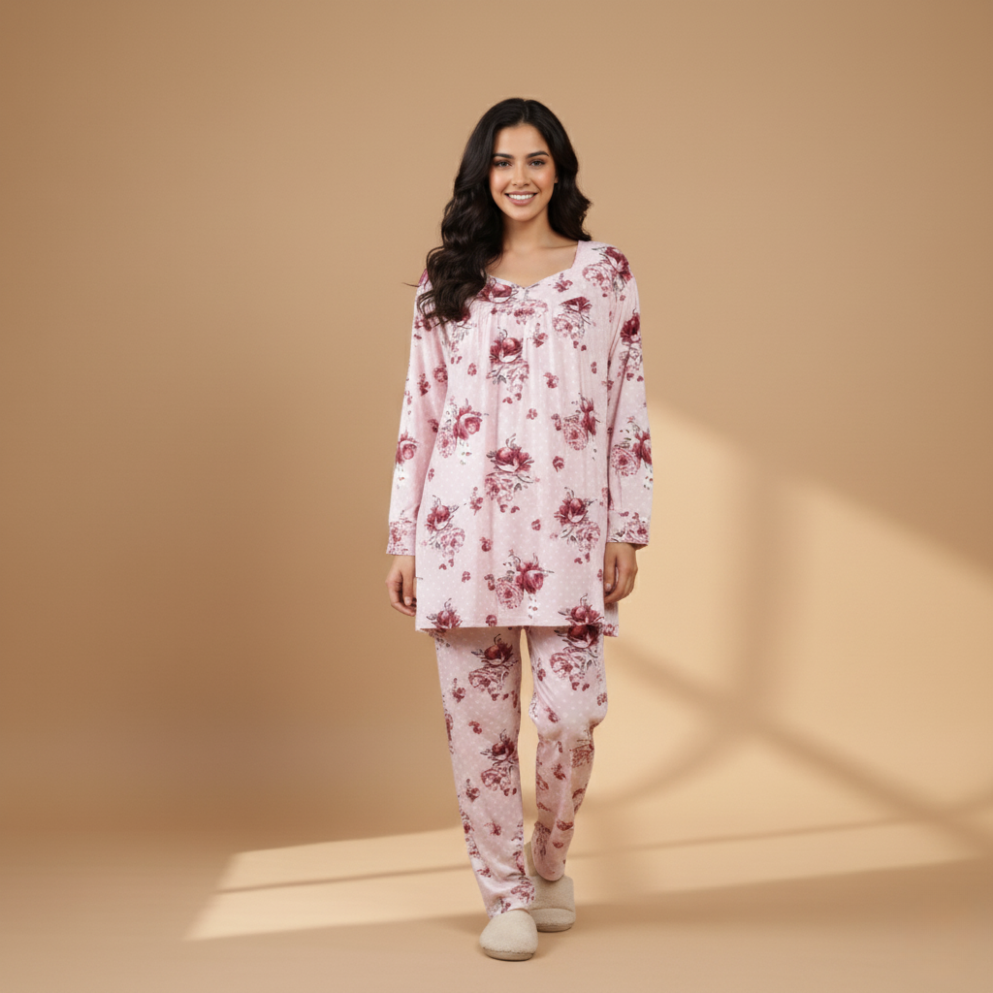 فستان نوم بزهور كستنائية