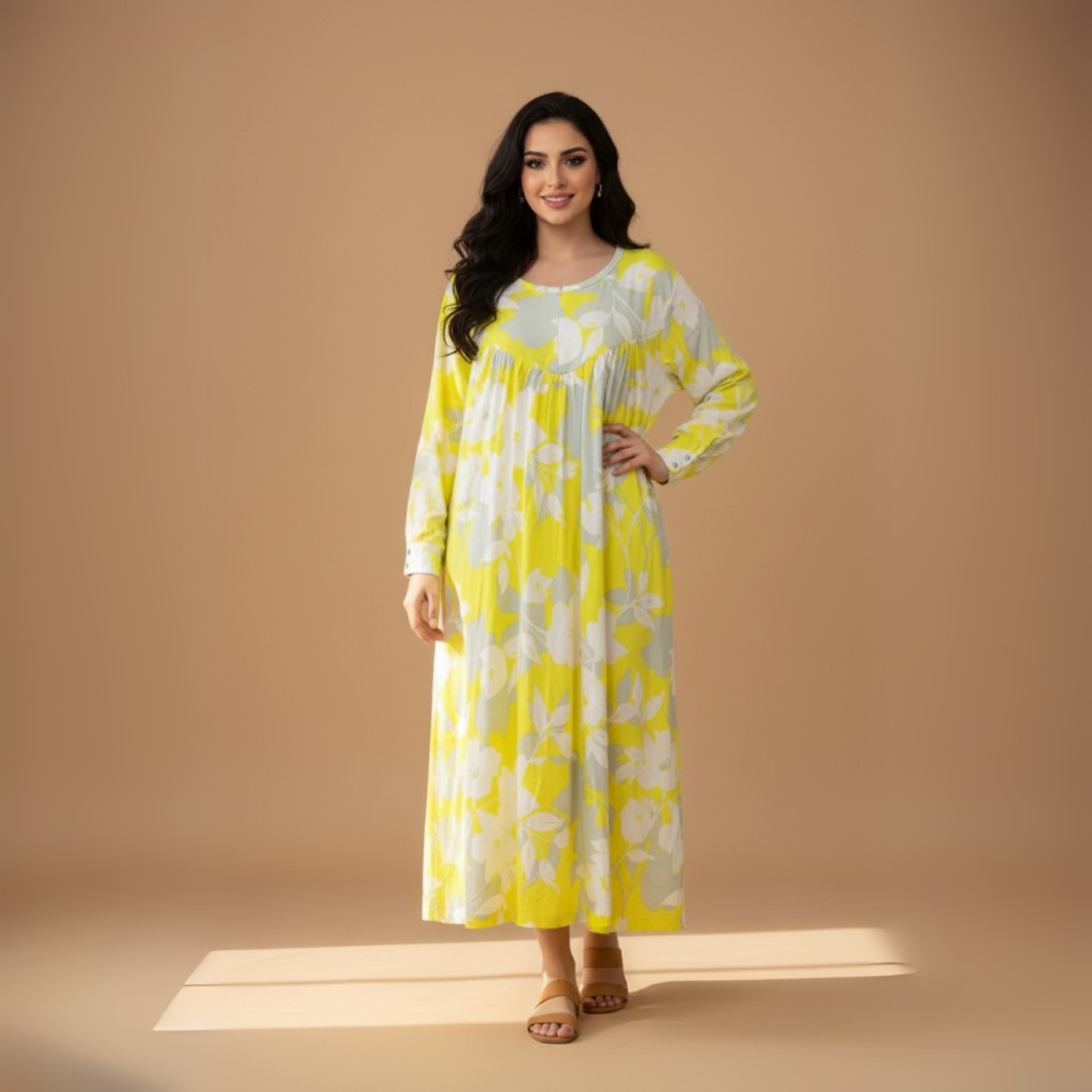 ثوب نوم مزين بزهور صفراء رمادية