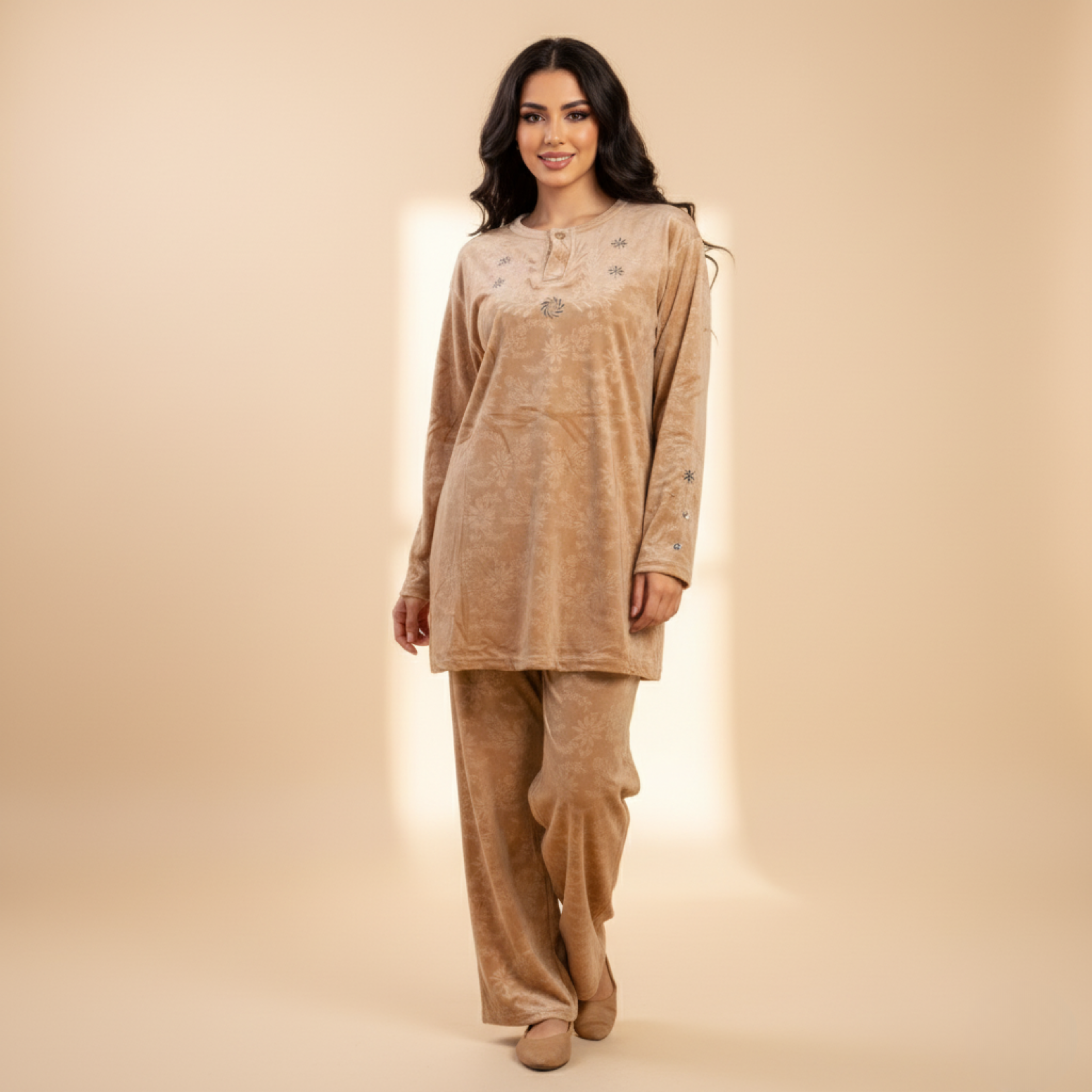 بيجامات قلوب بيضاء نسائية