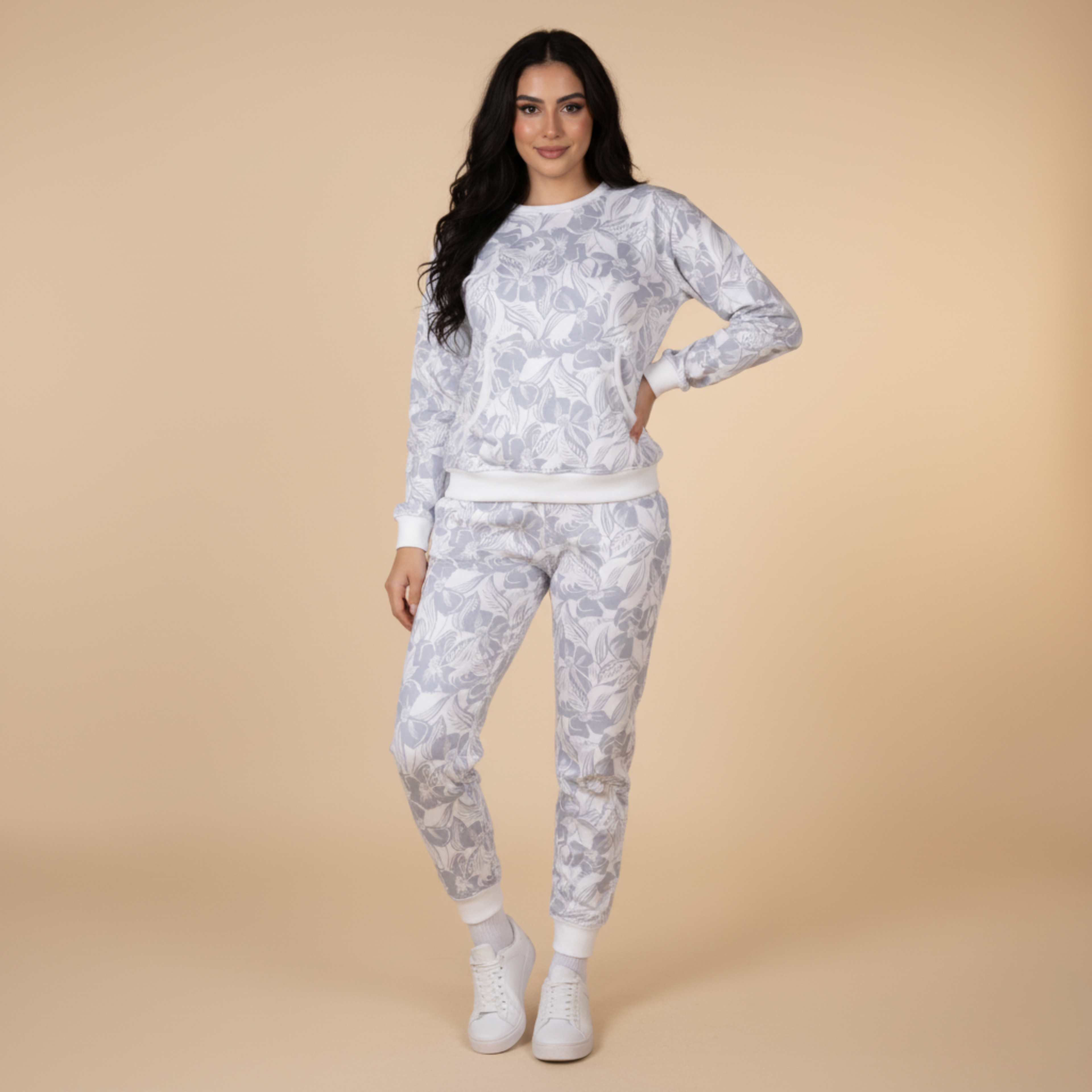 بيجامات قلوب بيضاء نسائية