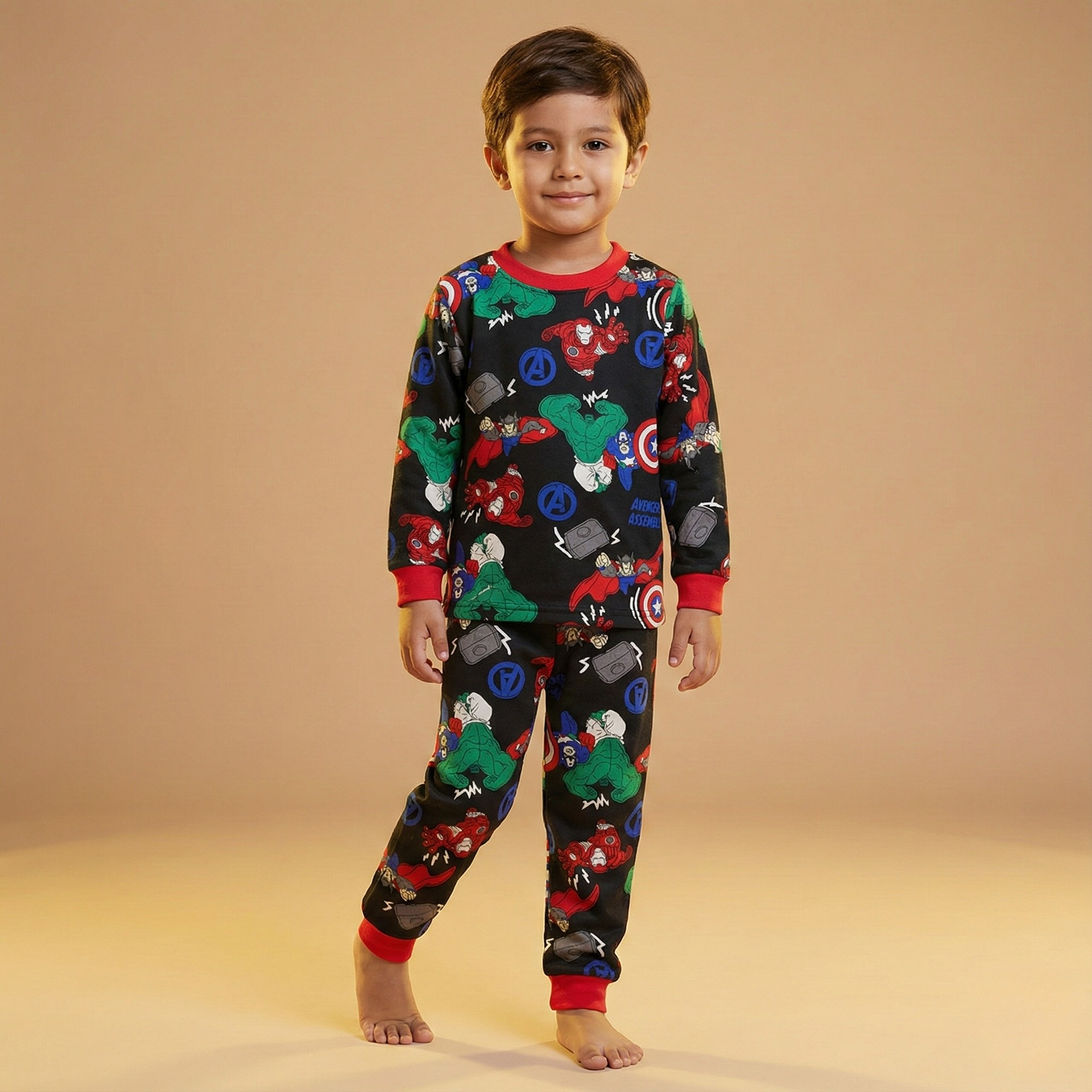 بيجامات سوداء حرارية بأكمام طويلة من مجموعة أفنجرز أسيمبل (للأولاد)