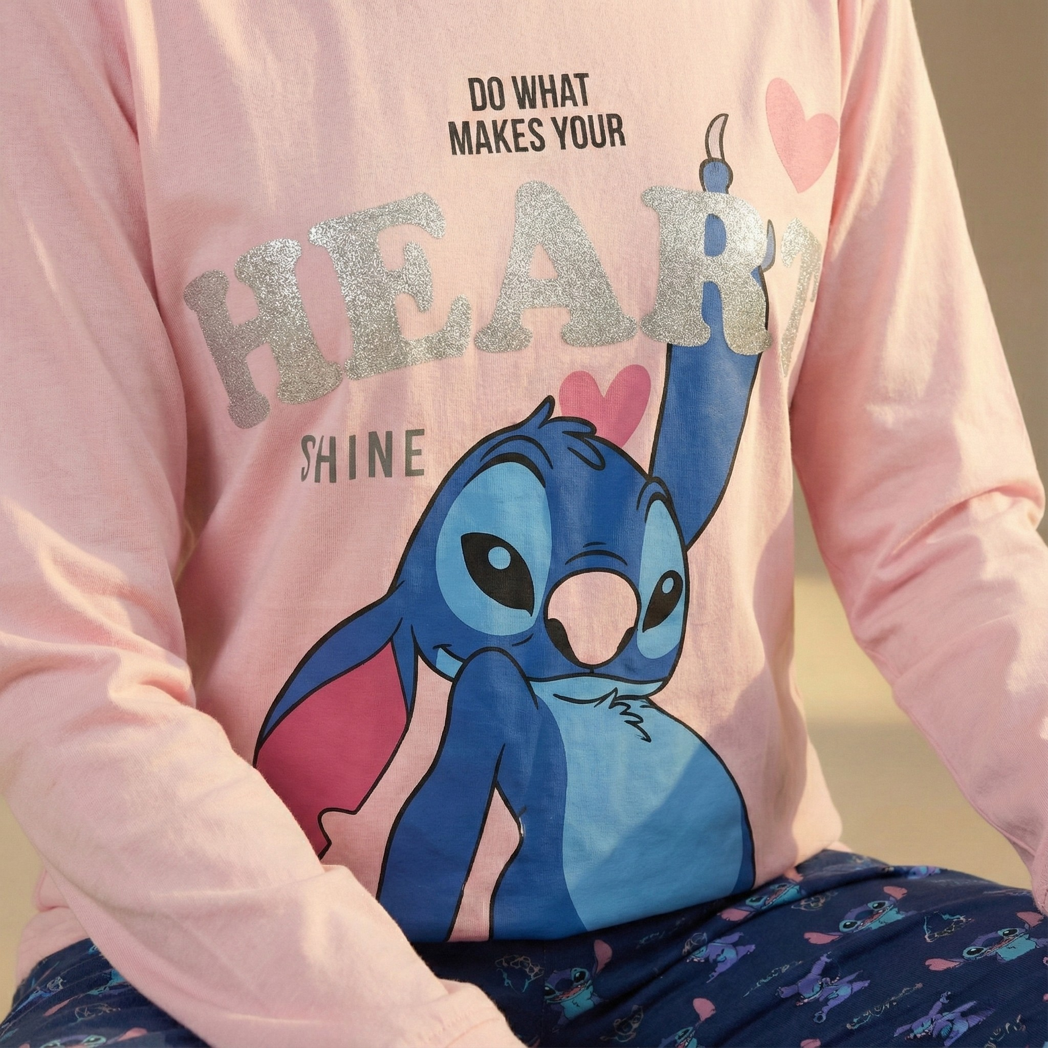 بيجامات قلوب بيضاء نسائية