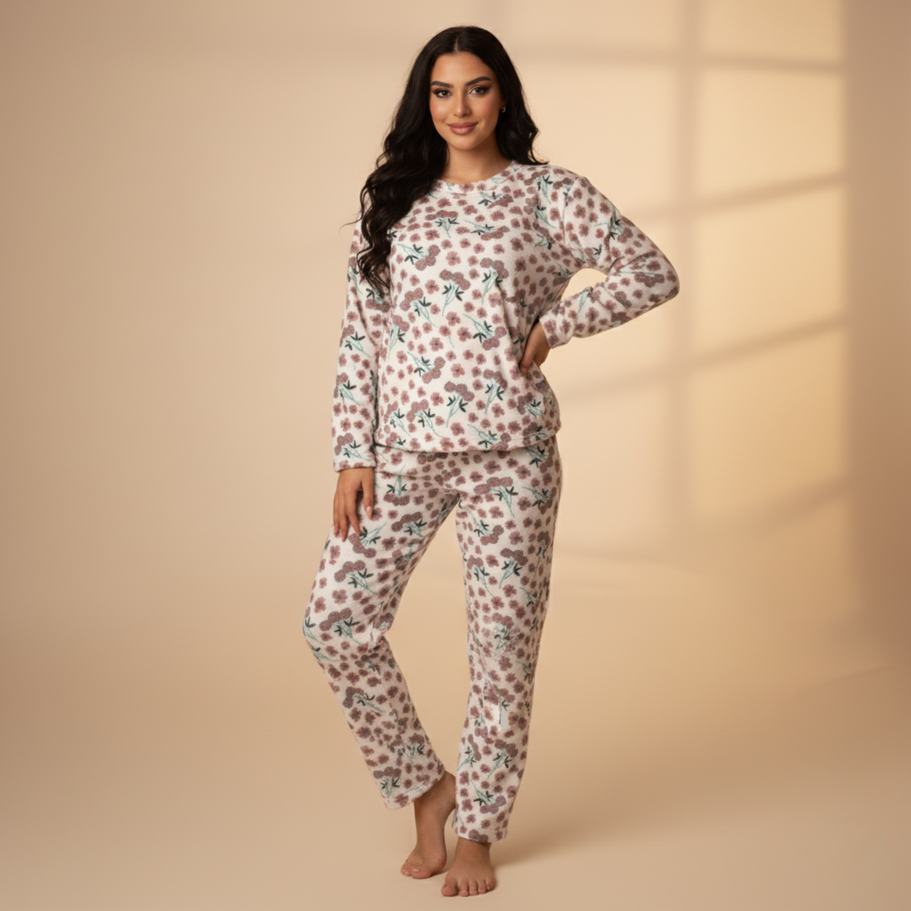 بيجامات قلوب بيضاء نسائية