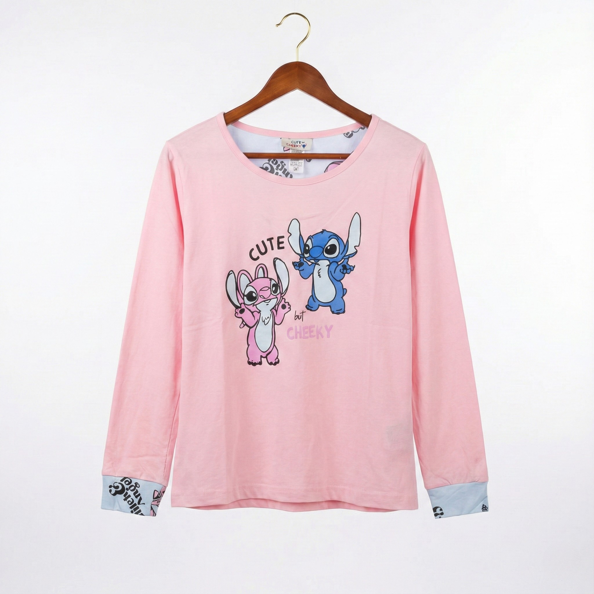 بيجامات قلوب بيضاء نسائية