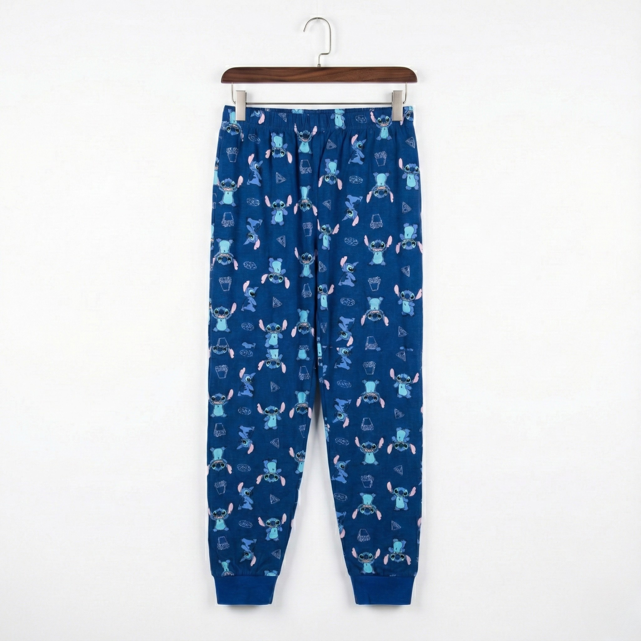 بيجامات قلوب بيضاء نسائية