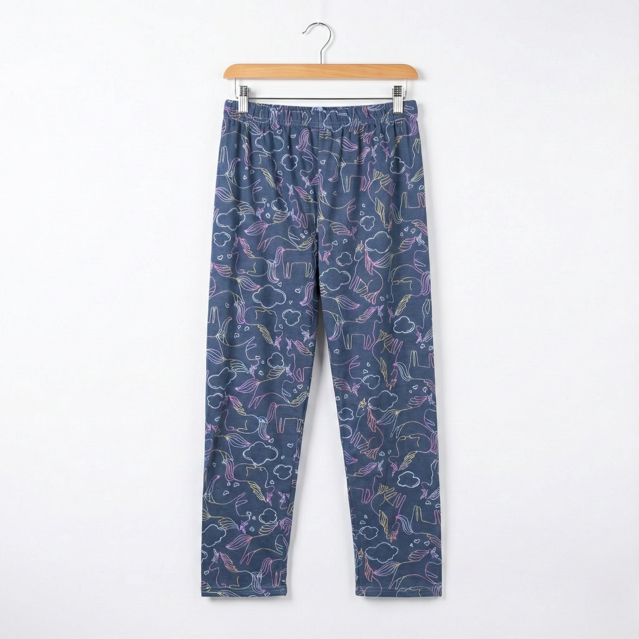 بيجامات قلوب بيضاء نسائية