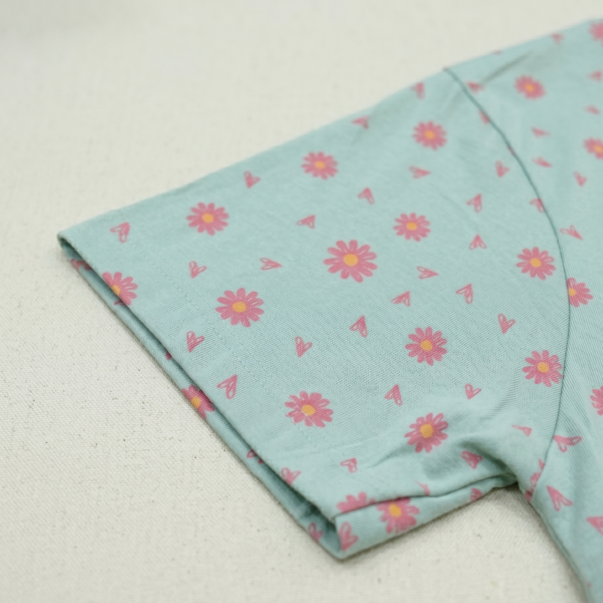 Flowers & Hearts Womens Middi