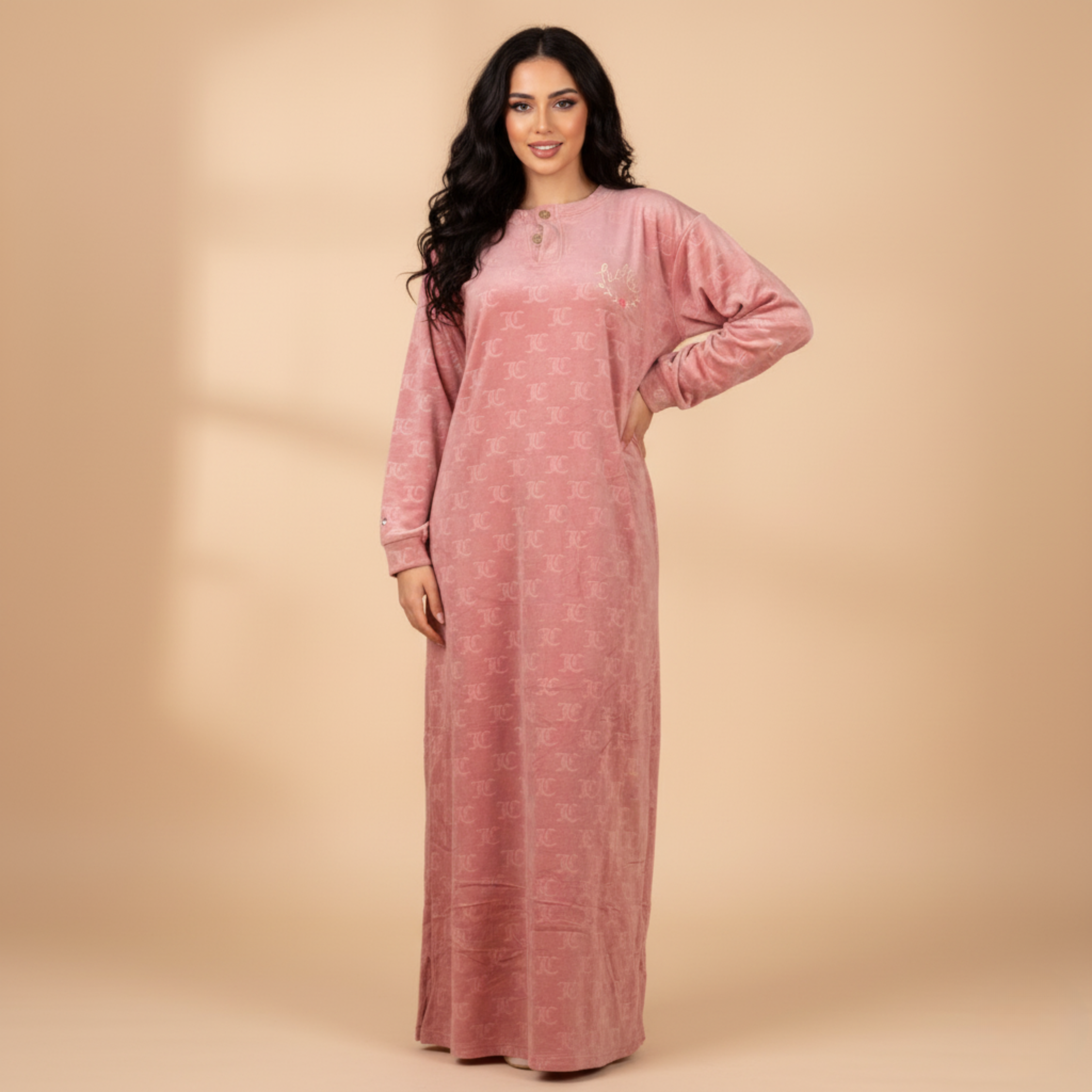 بيجامات قلوب بيضاء نسائية