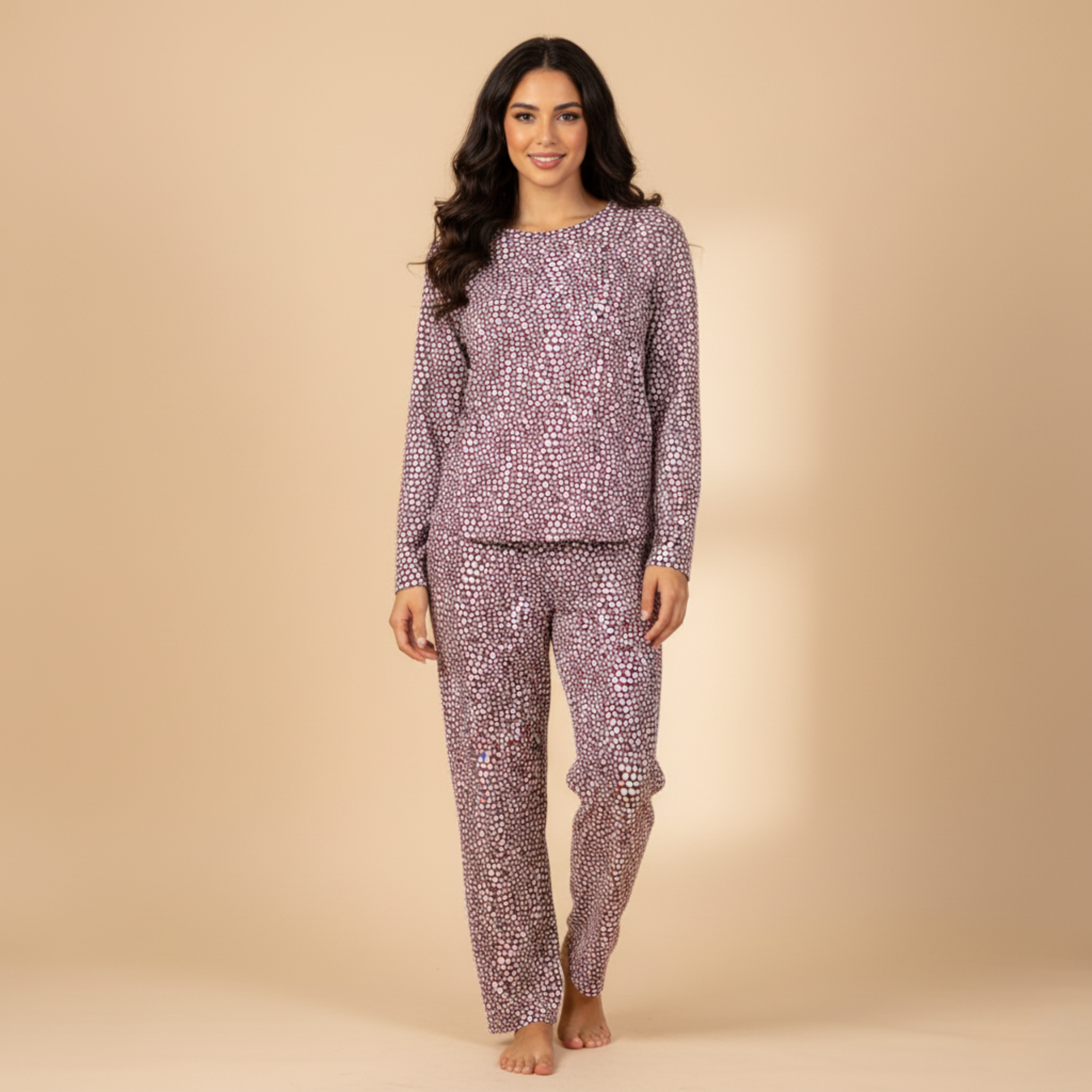 بيجامات قلوب بيضاء نسائية