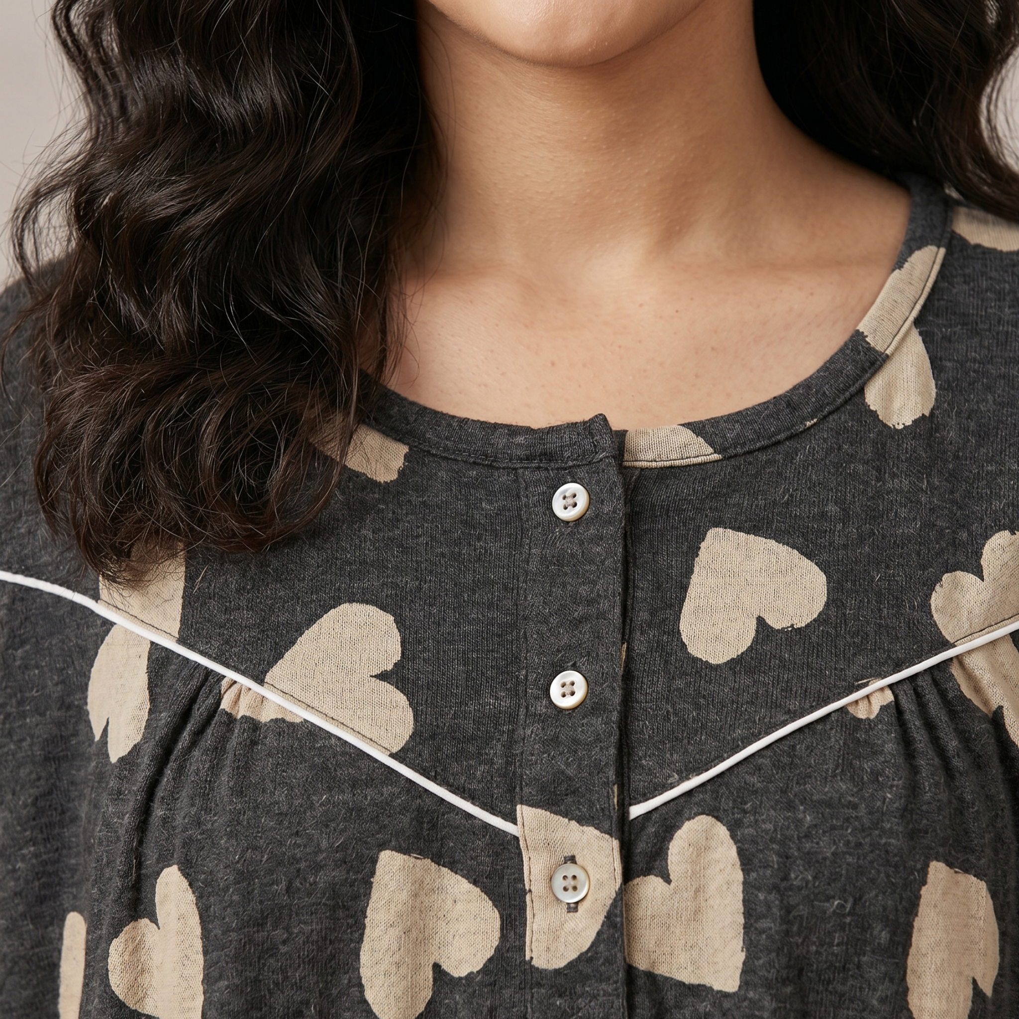 Womens Midi Hearts Black