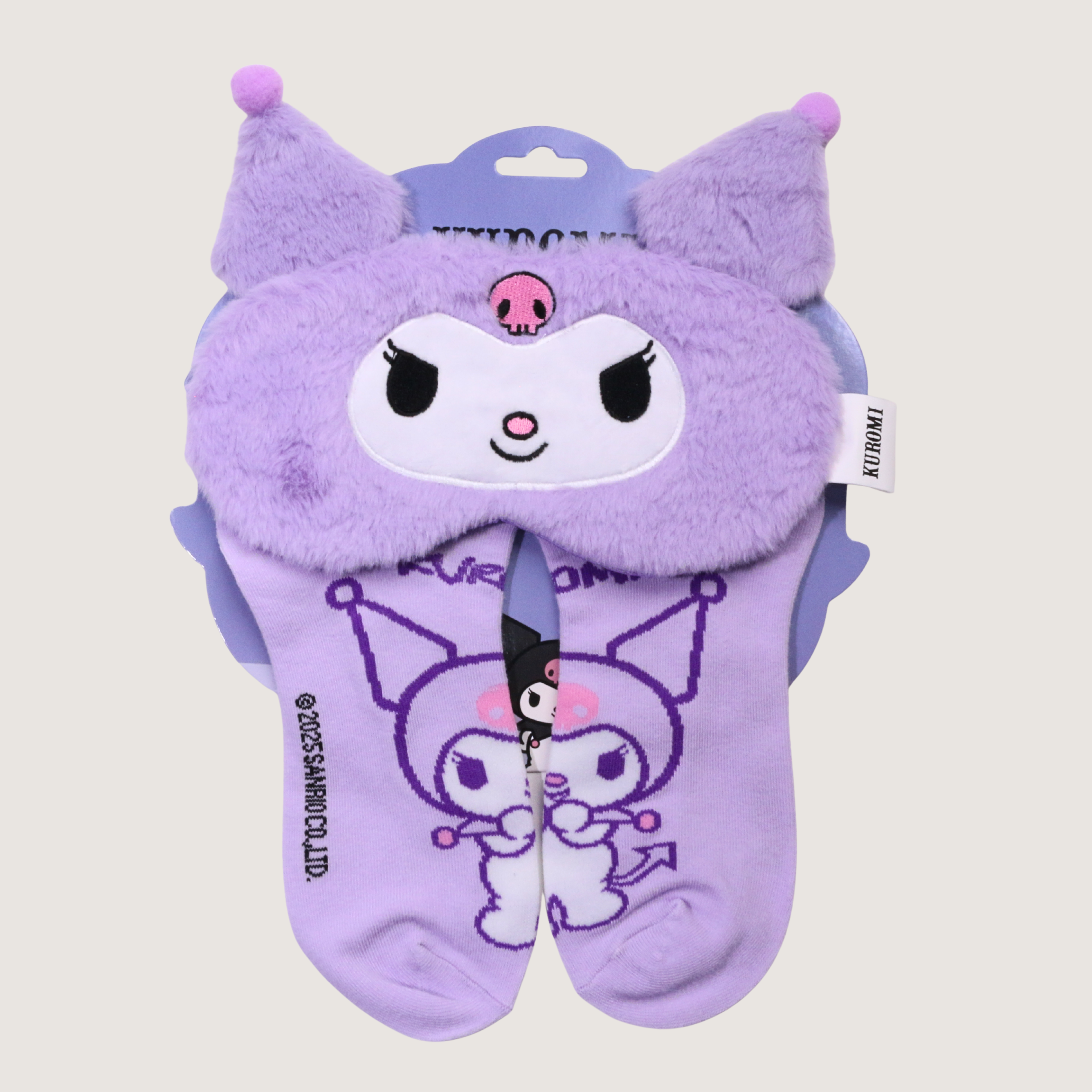 جوارب وأقنعة عين كورومي