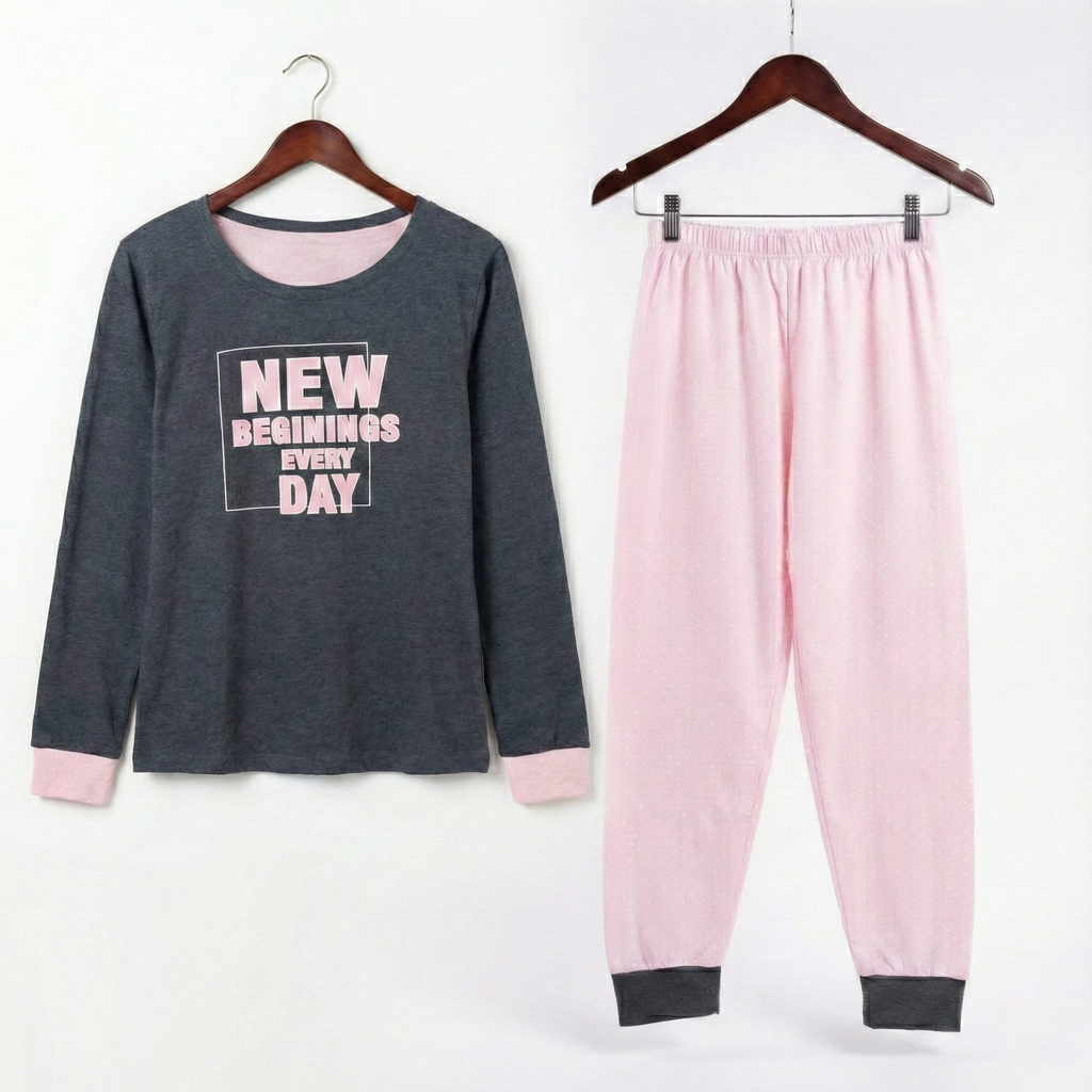 بيجامات قلوب بيضاء نسائية